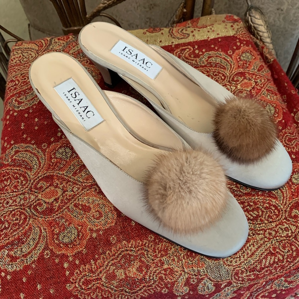 Isaac Mizrahi Designer ladies mules with genuine mink bow